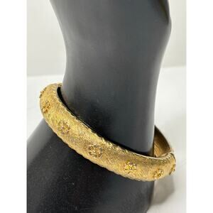Vintage Estate Crown Trifari Gold Tone Hinged Bangle Bracelet Floral Elegant 7"